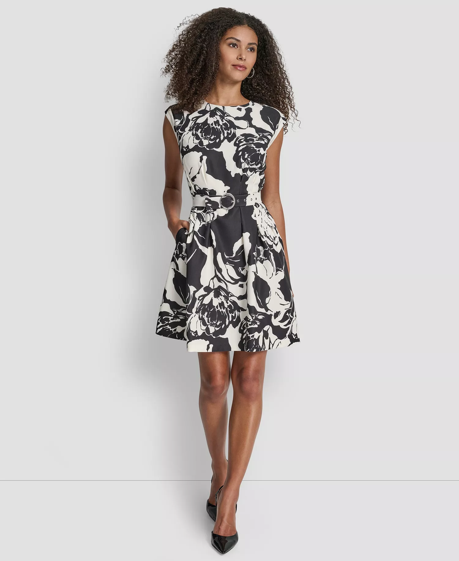 Women's Cap-Sleeve Fit and Flare Dress - Black/Ivory - 10