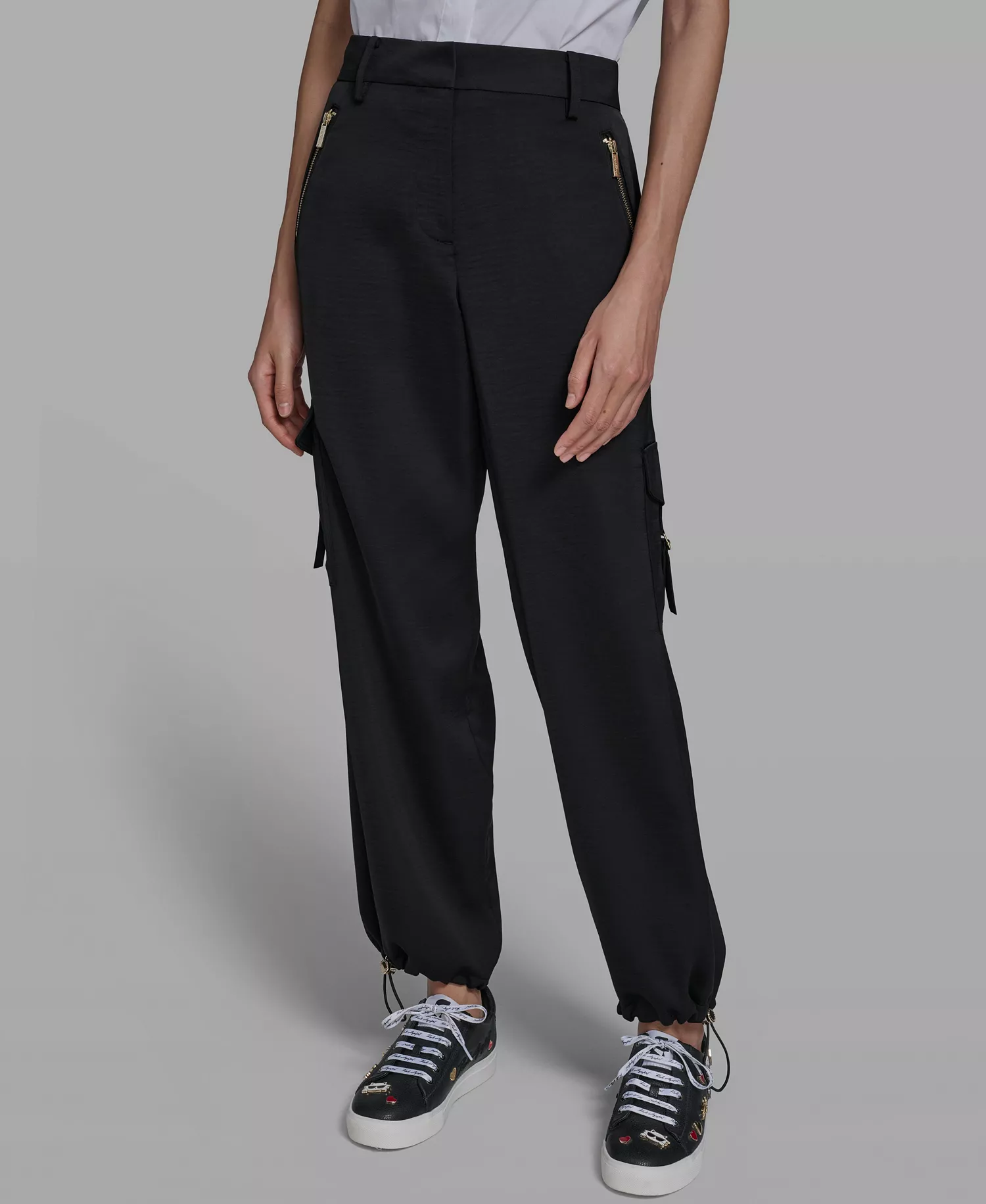 Women's Cropped Cargo Pants - Black - 0