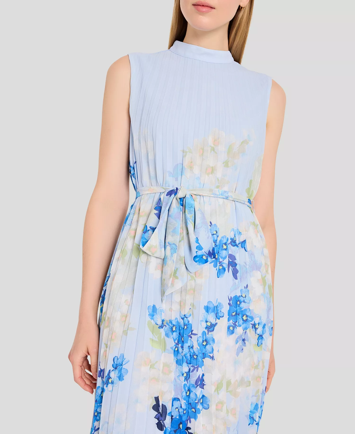 Women's Sleeveless Mock Neck Midi Dress - Ivory Blue Floral - 10