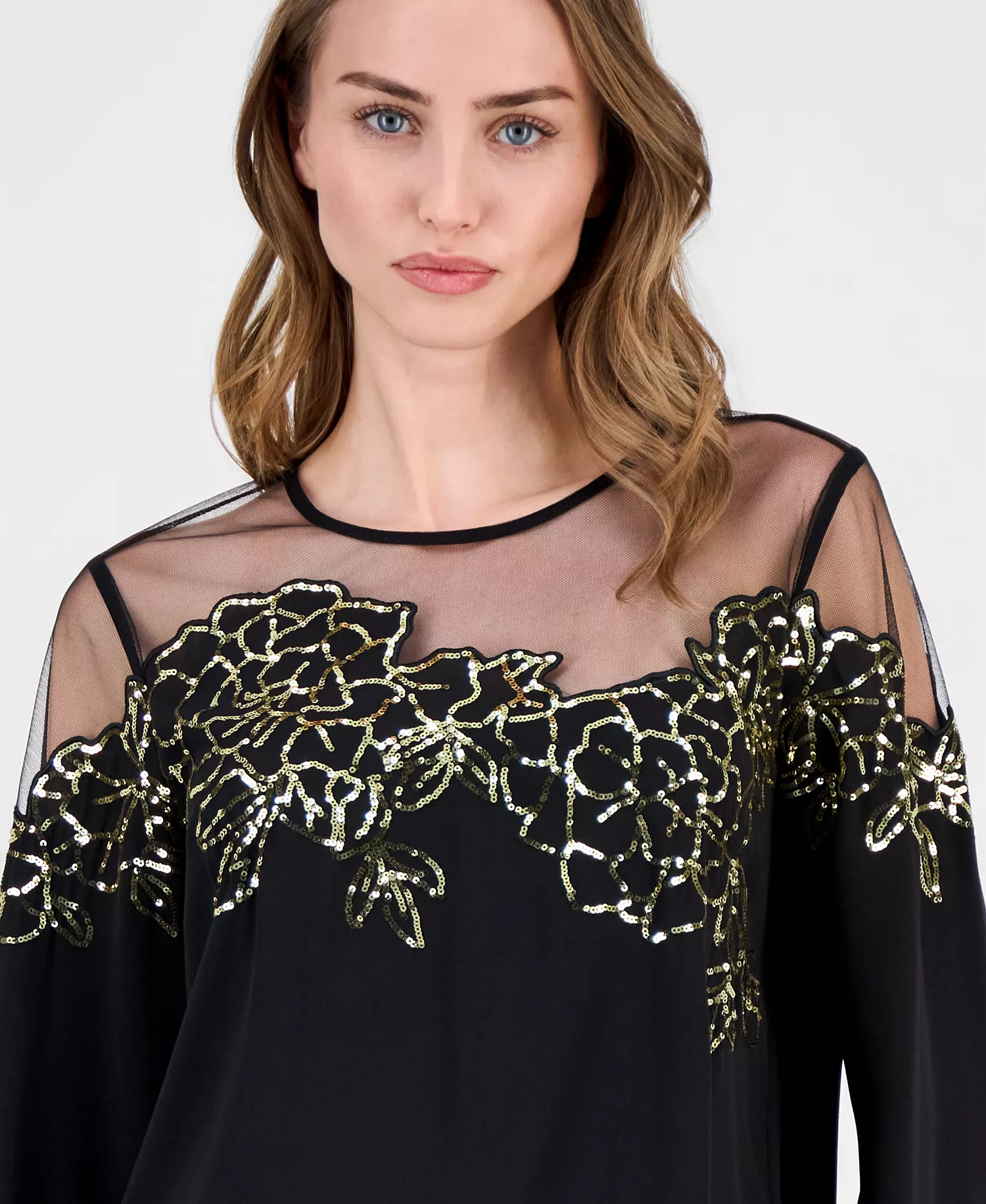Women's Crewneck Floral Illusion Blouse - Black - M