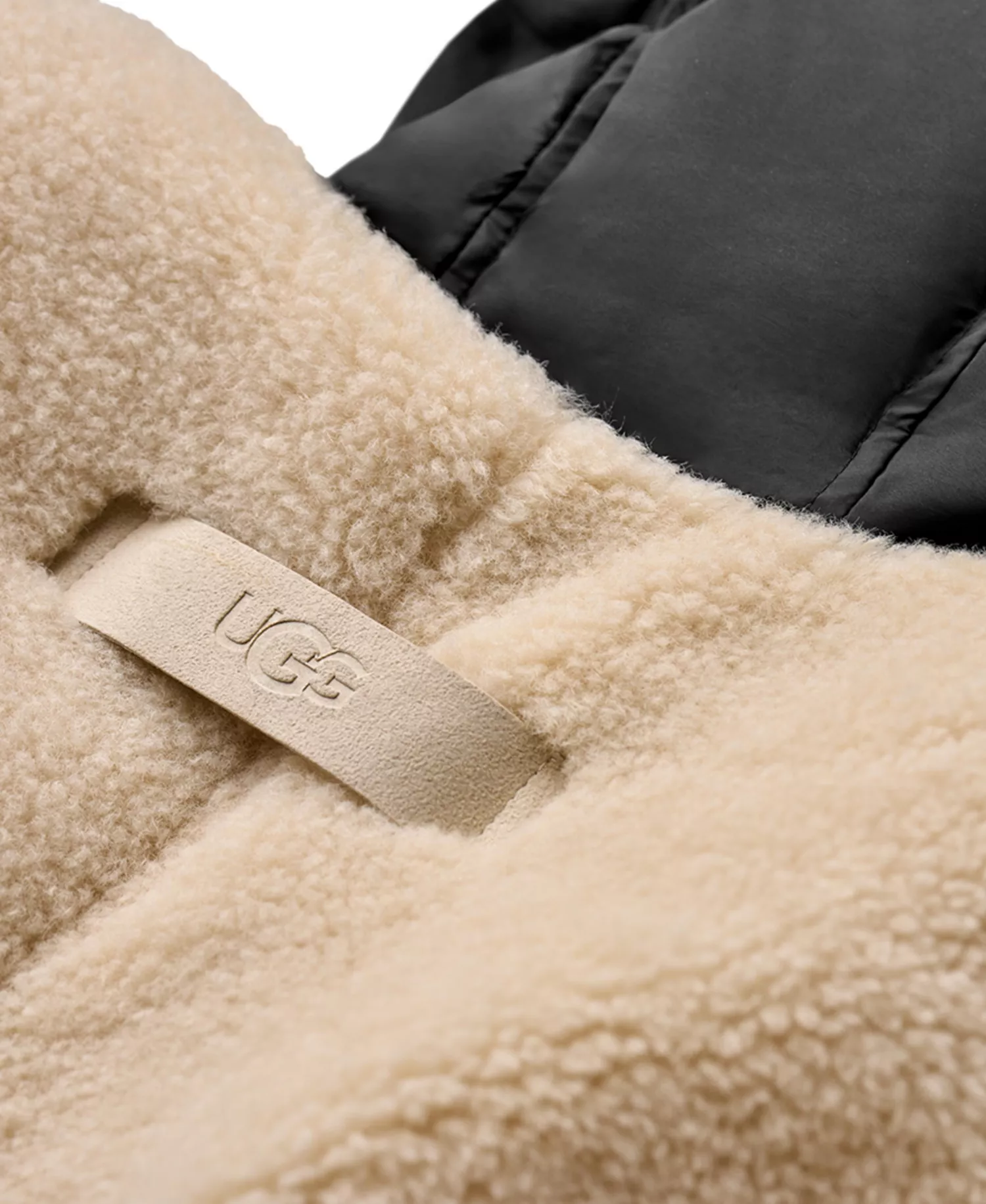 UGG Women's Mykah Puffer Jacket - Black / Cream - L