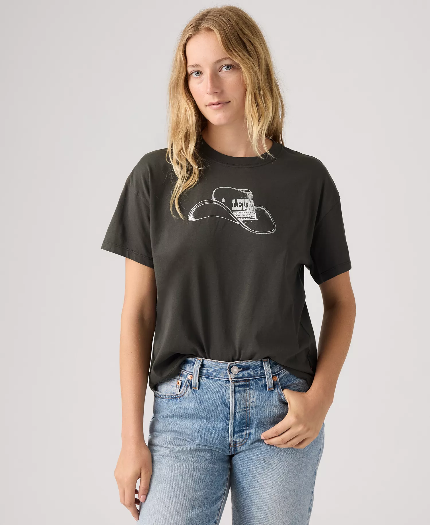 Women's Any Day Crew Neck T-Shirt - Levis Hat - L