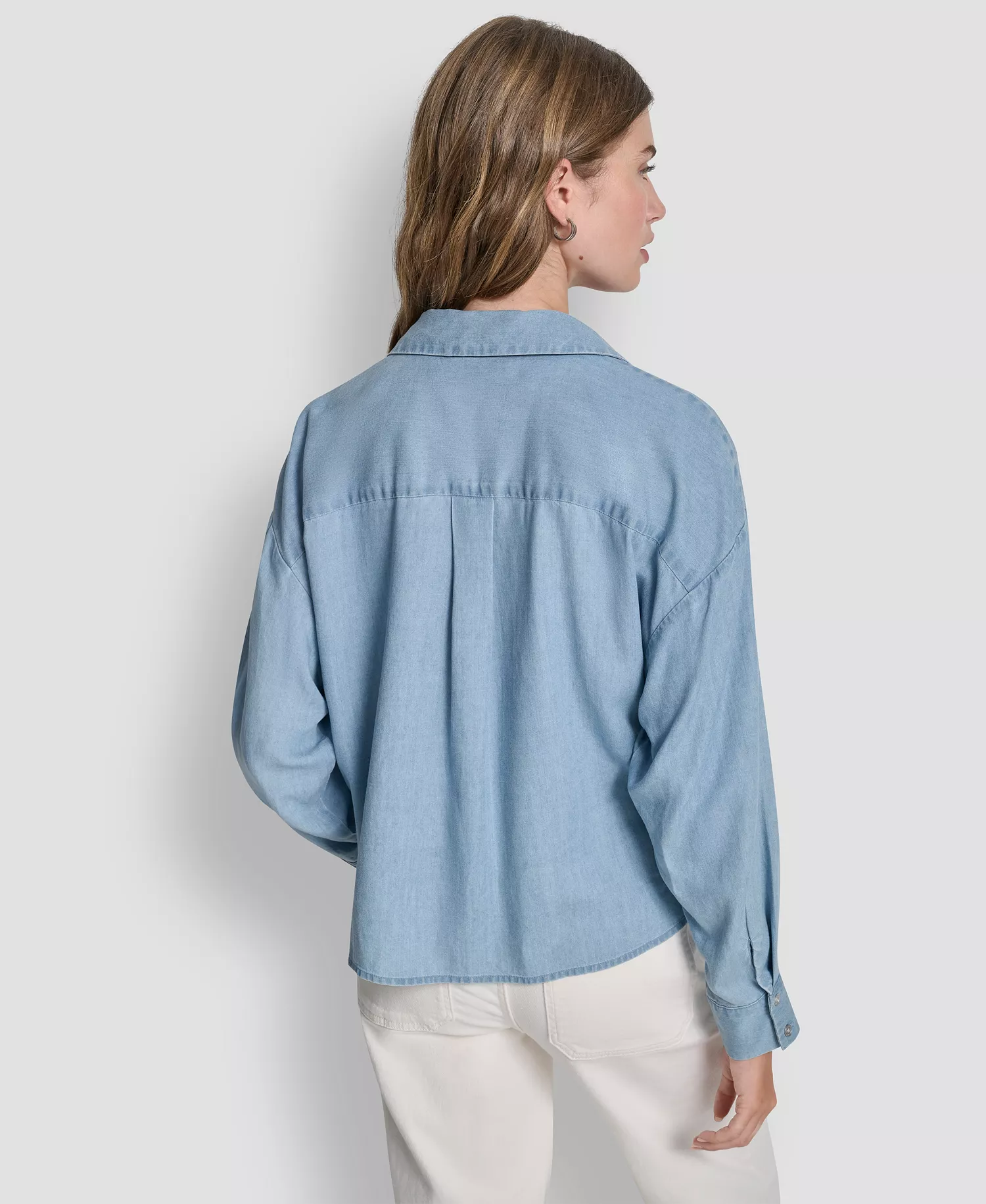 Women's Long-Sleeve Button Front Shirt With Twist Hem - Chambray - L