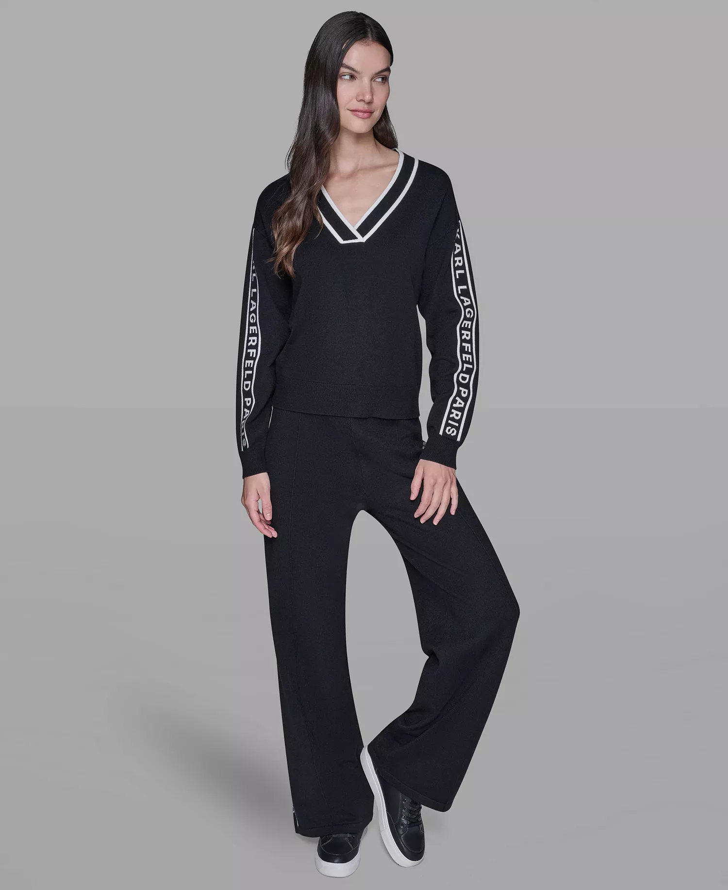 Women's Logo Tape V-Neck Sweater - Black - L