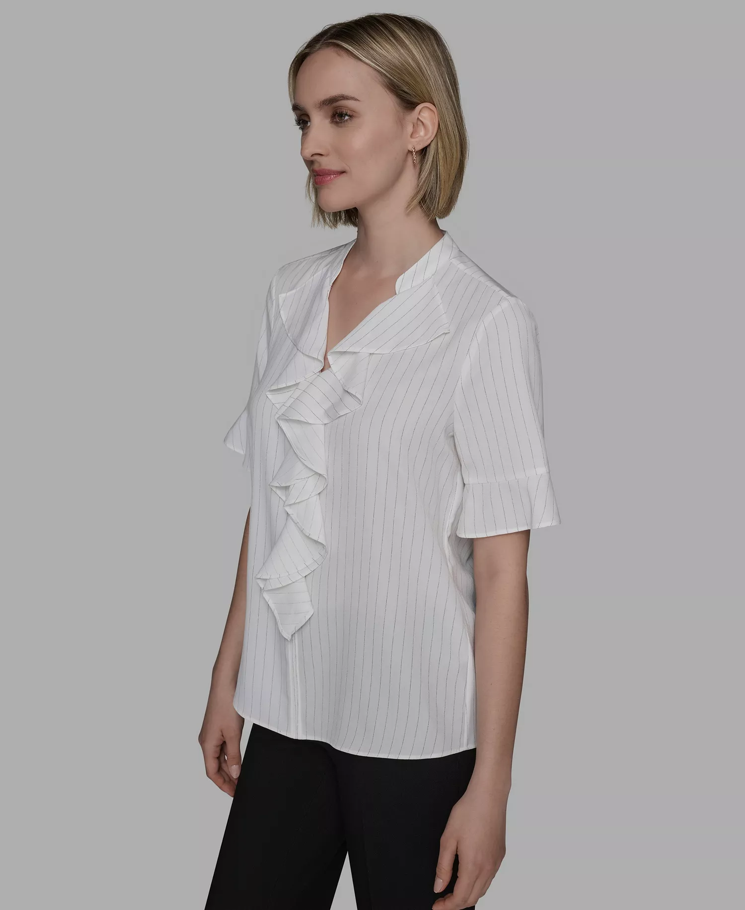 Women's Short-Sleeve Ruffle Top - Soft White - L