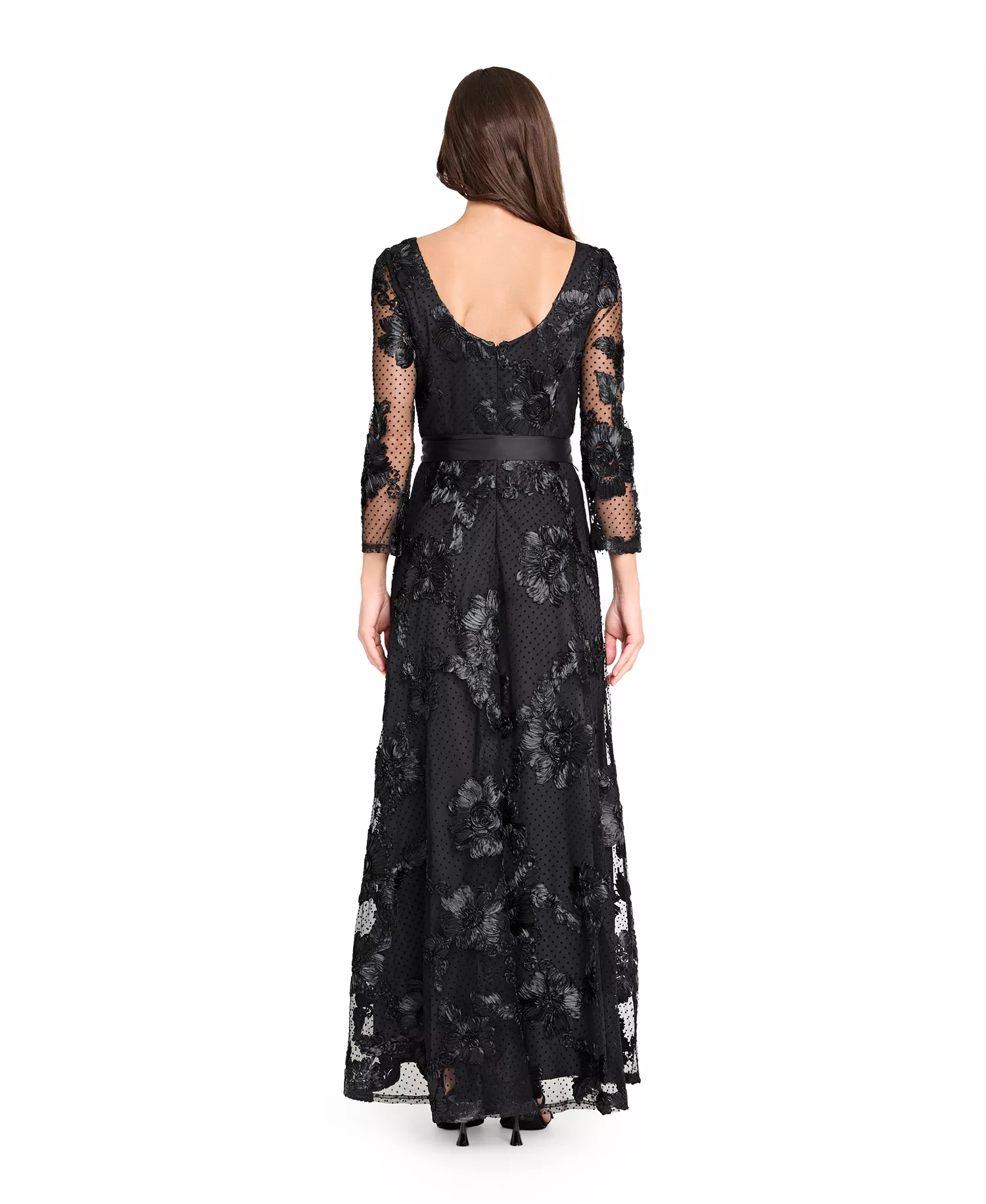 Women's Embroidered Ball Gown - Black - 10