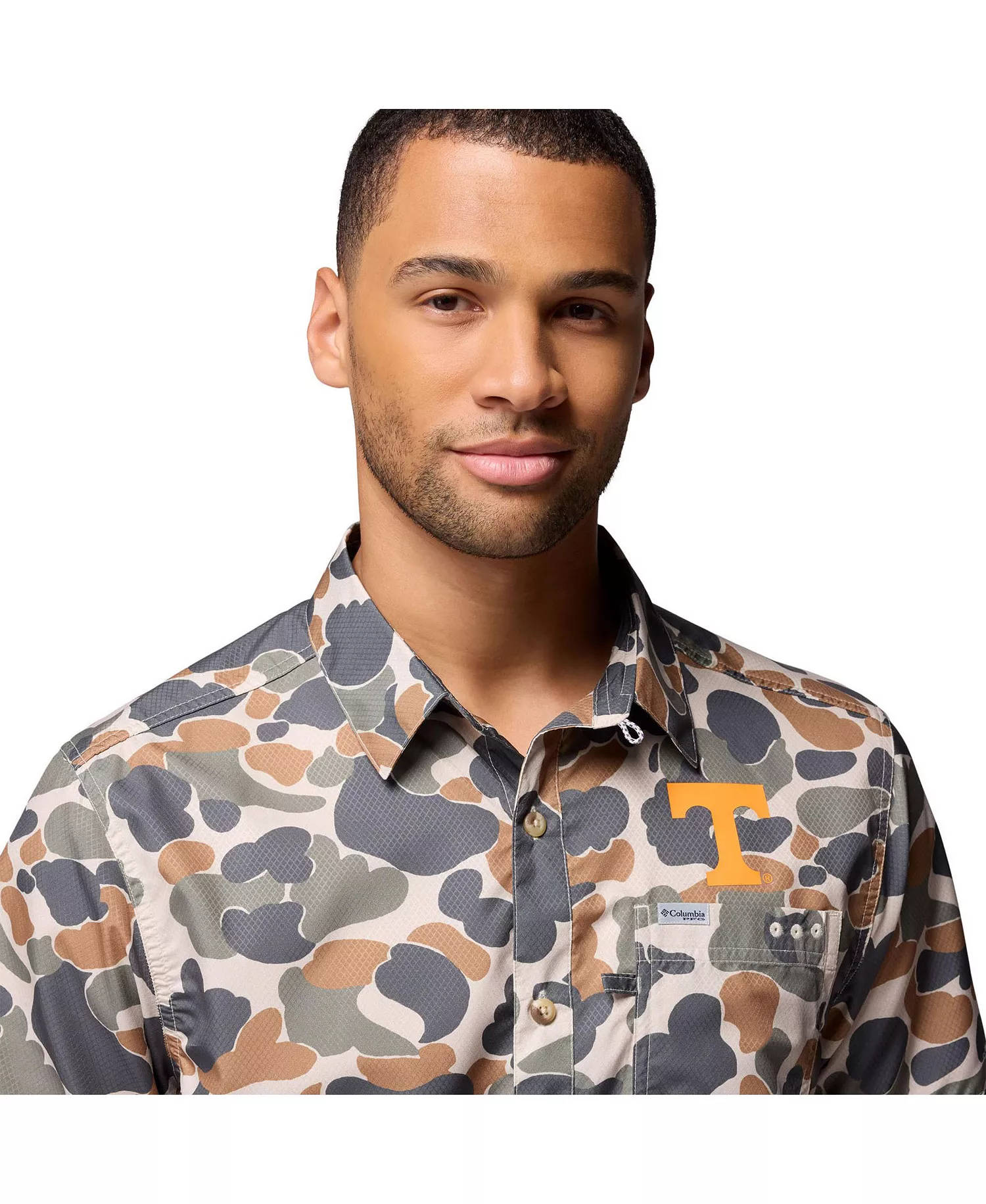 Men's Camo Tennessee Volunteers Super Slack Tide Omni-Wick Button-Up Shirt - Camo - L