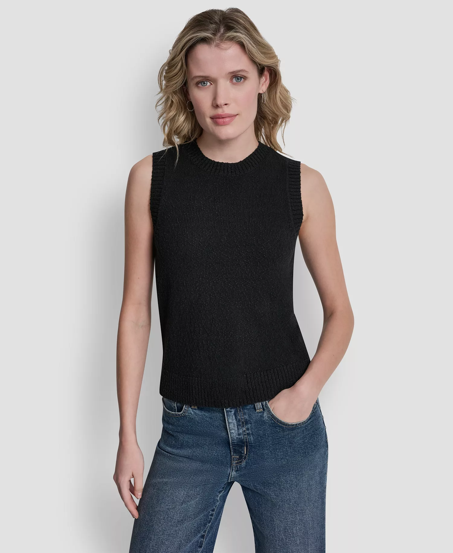 Women's Crew Neck Pull-On Sweater - Black - L