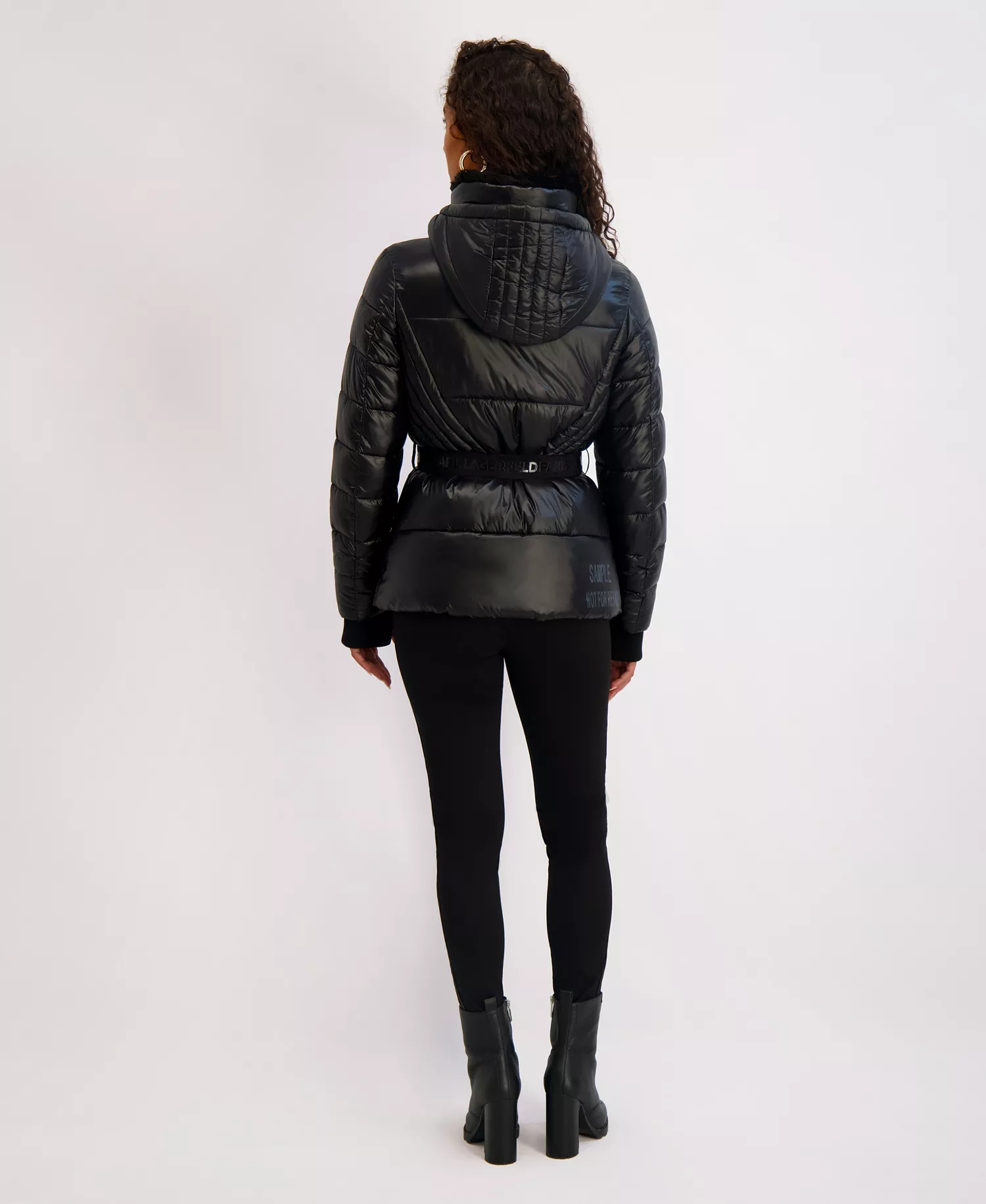 Women's Hooded Short Puffer Jacket - Black - L