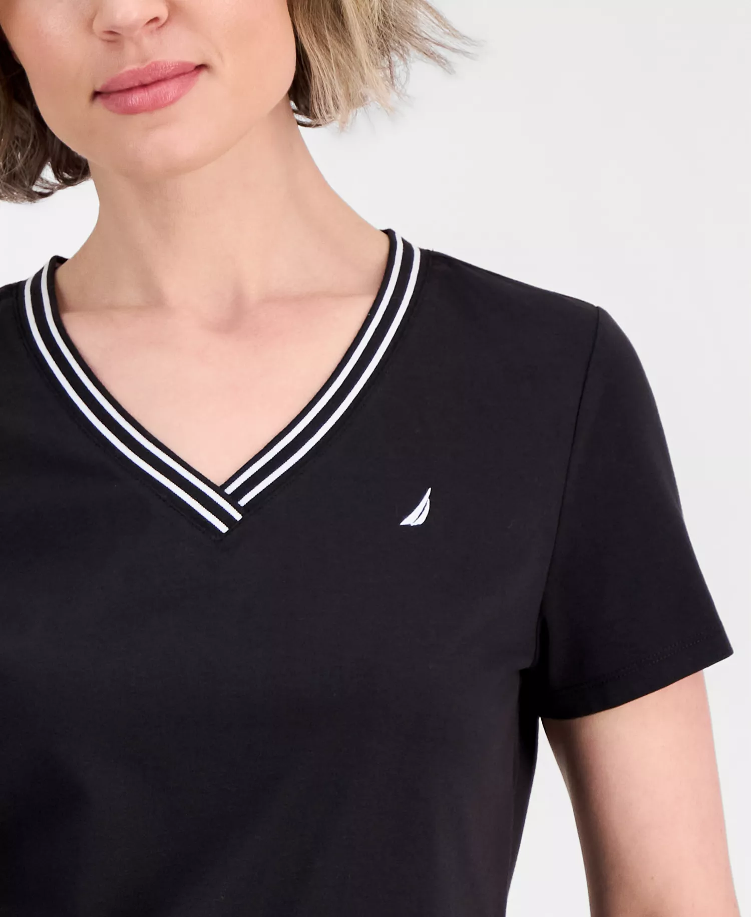 Women's Solid Stripe-Trim V-Neck - Black - L