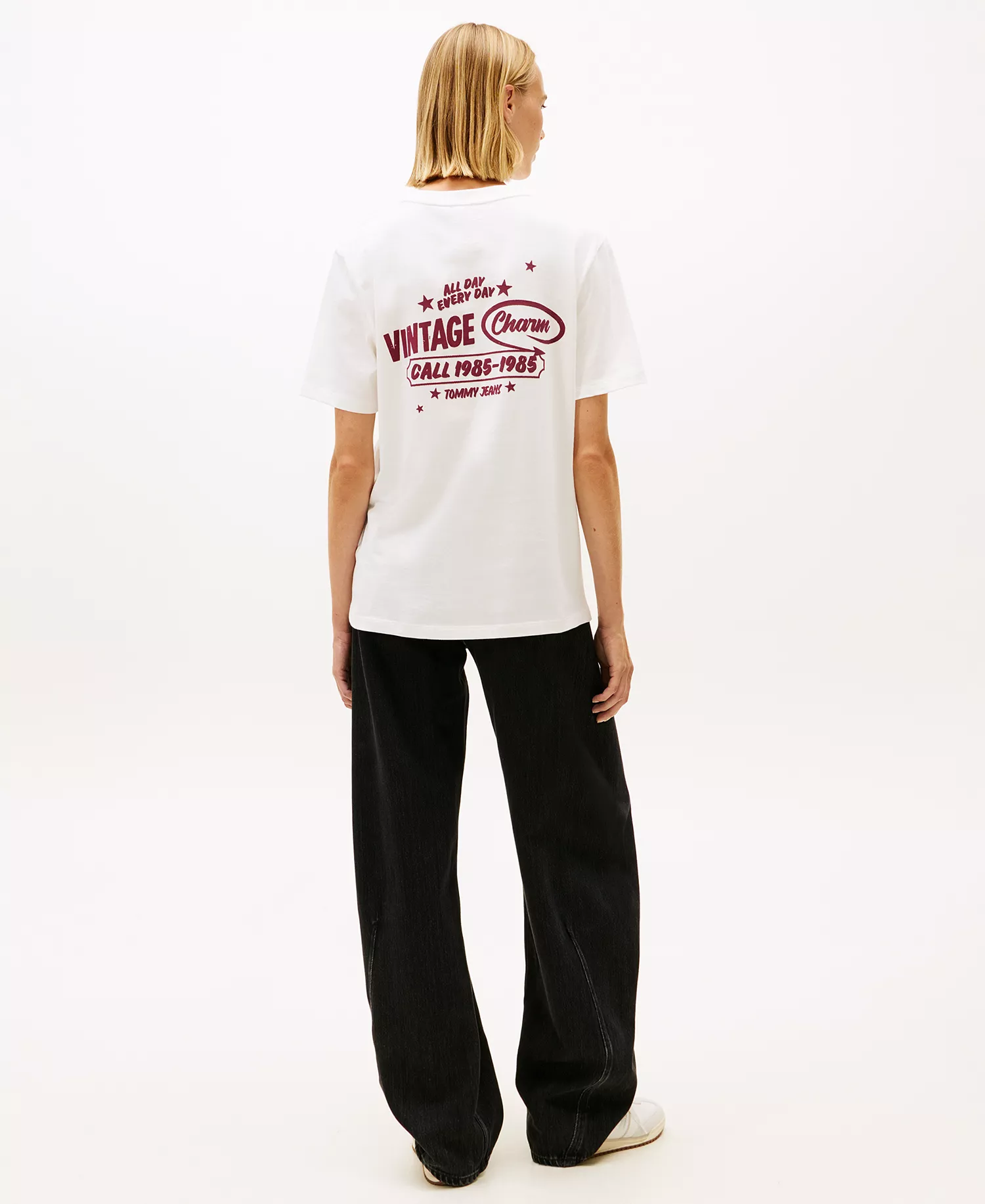 Women's Relaxed Graffiti Logo T-Shirt - Ecru - L