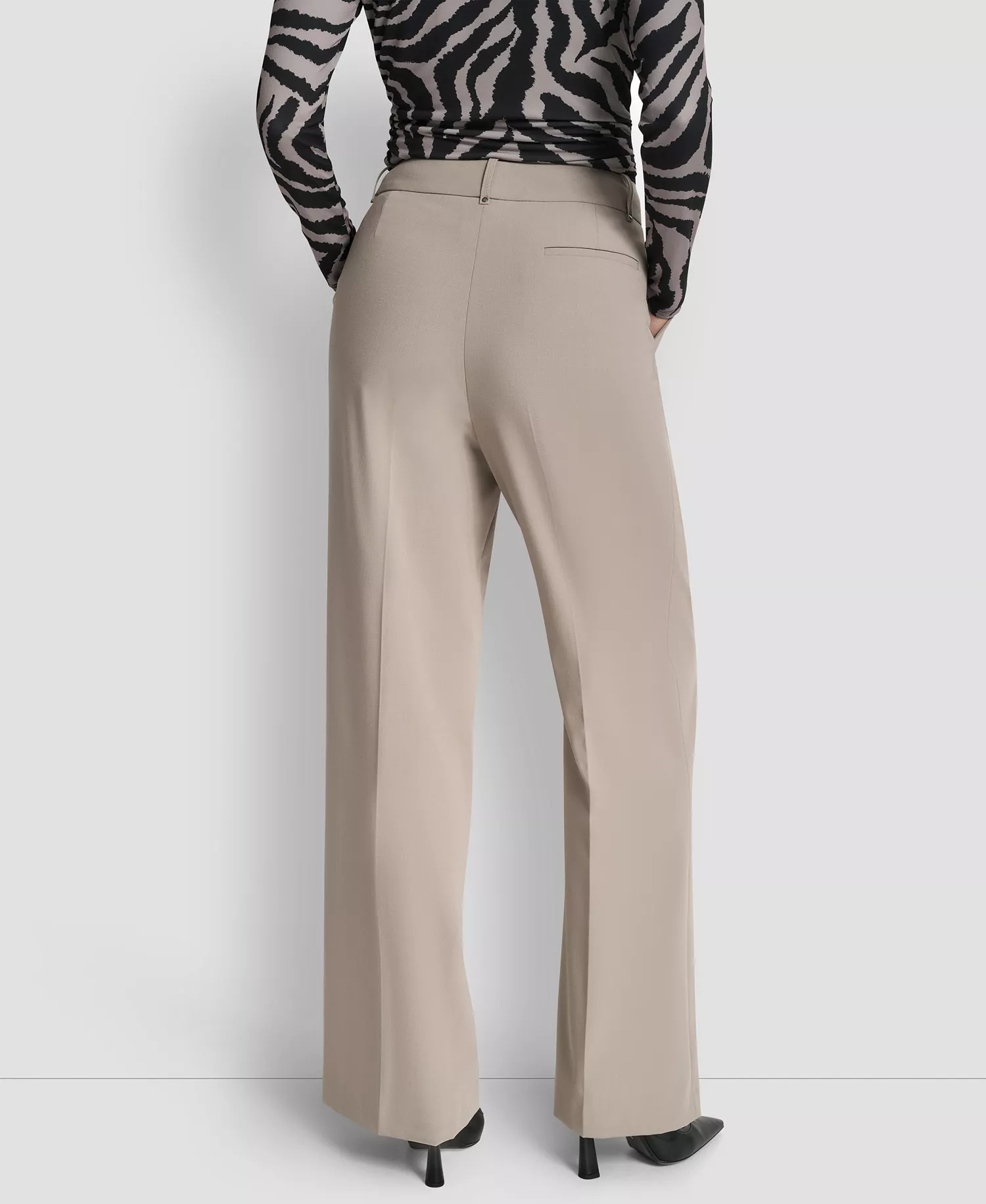 Women's Pintuck Wide Leg Mid Rise Trousers - Tan - 10