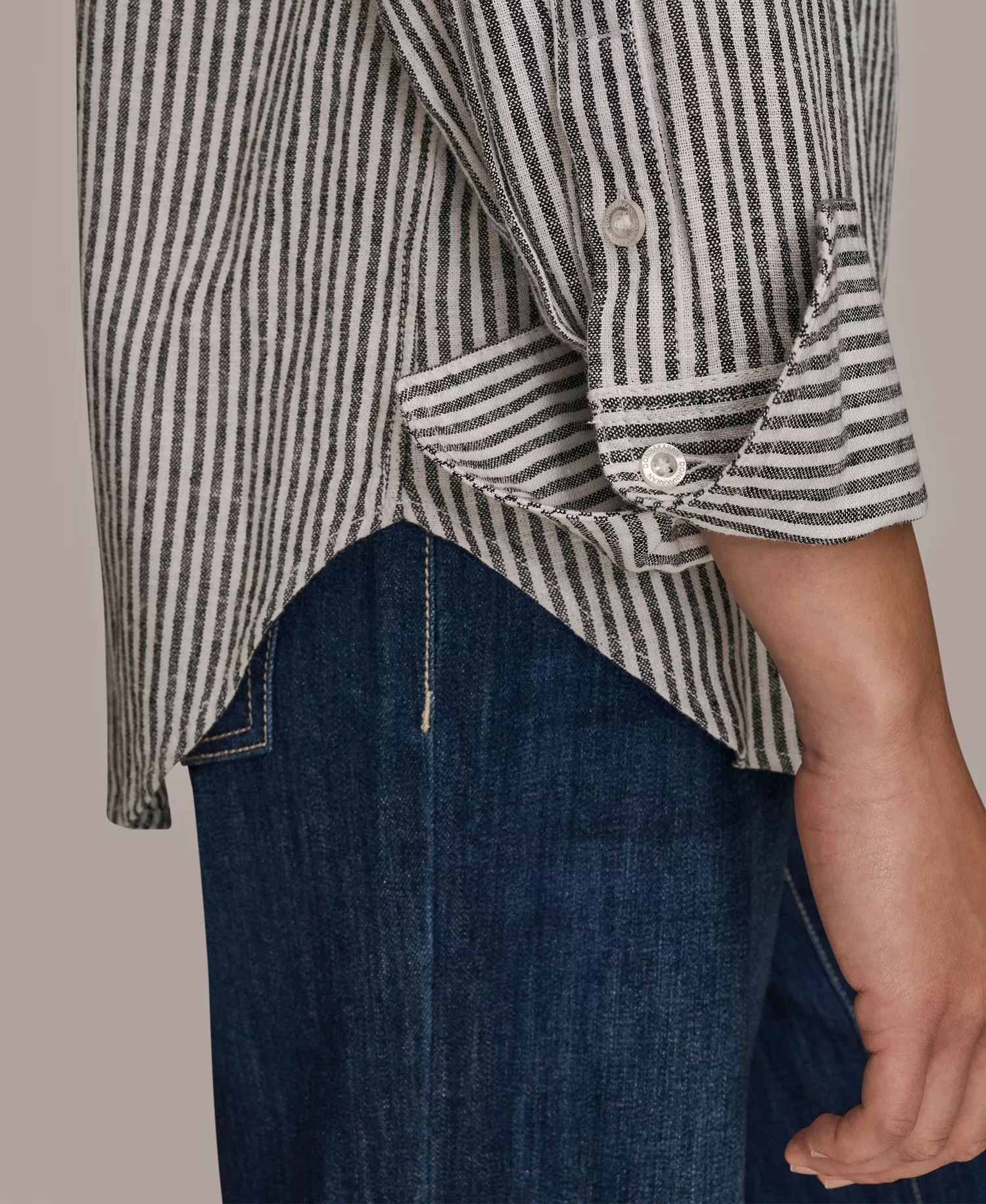 Women's Collared Button Striped Front Shirt - Thin Black Stripe - L