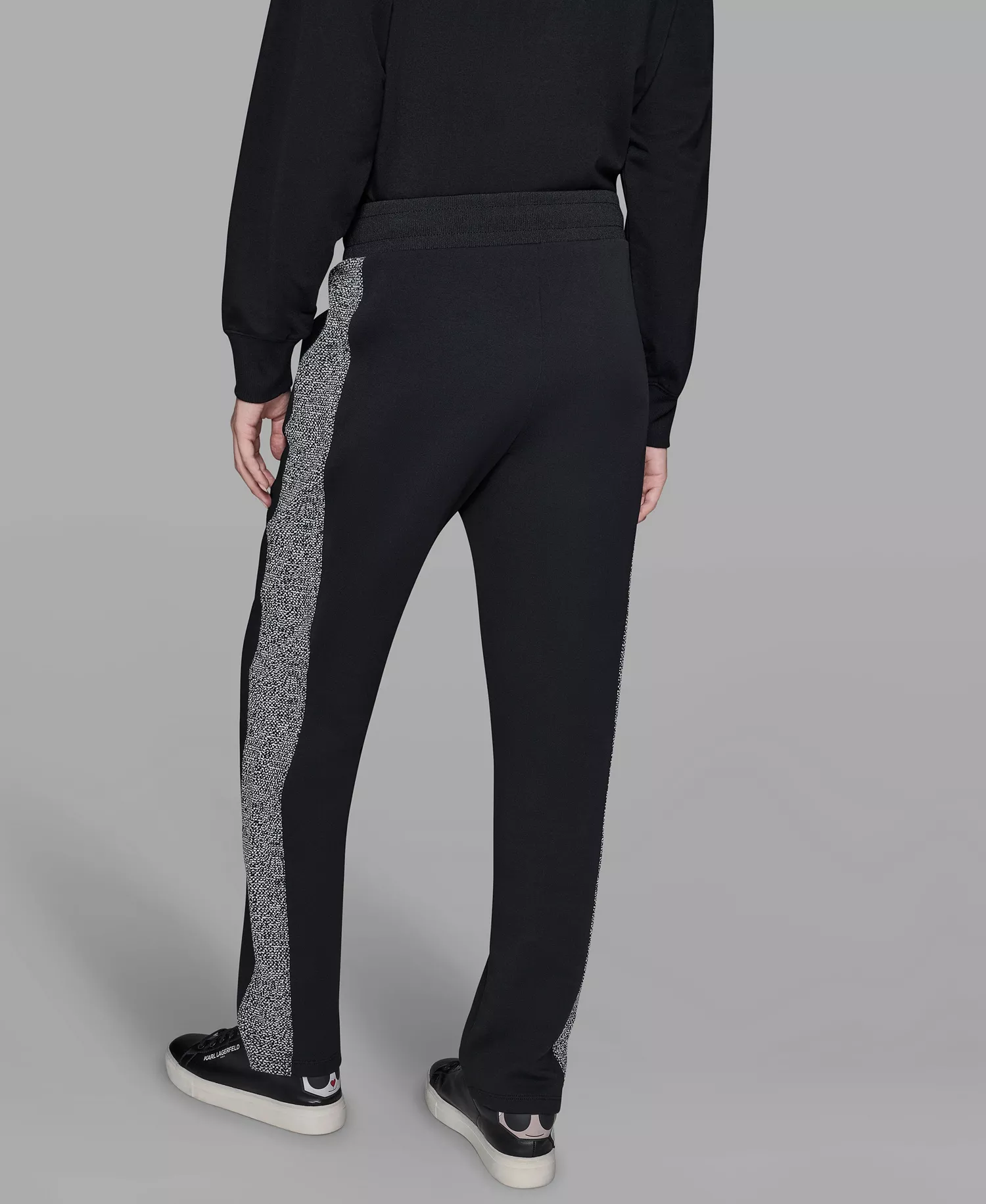 Women's Mid-Rise Straight Jogger Pants - Black - M