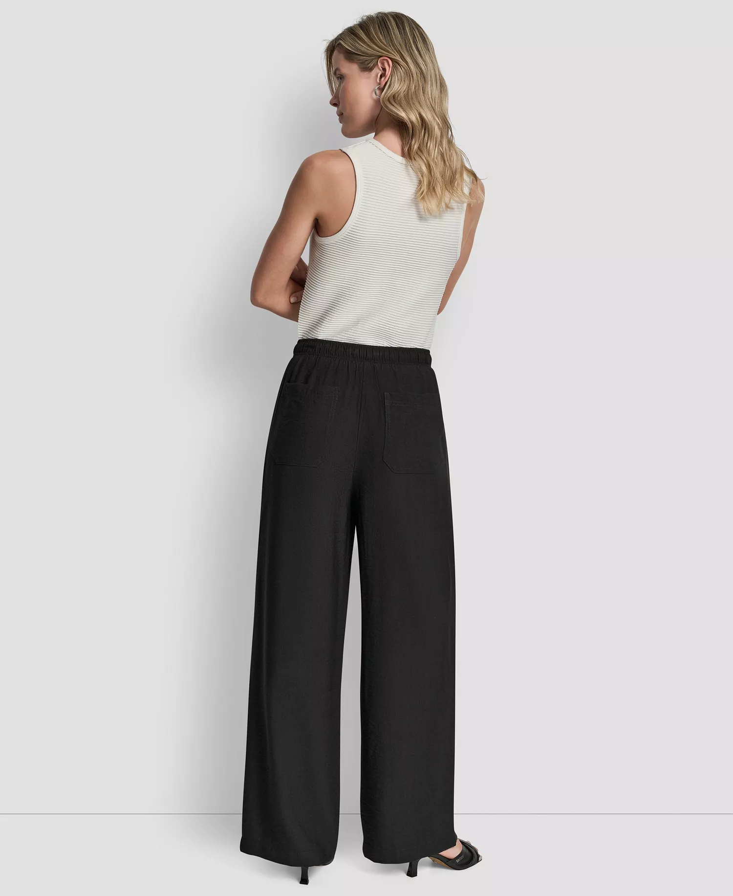 Women's Seam Crinkle Pull-On Pants - Black - L