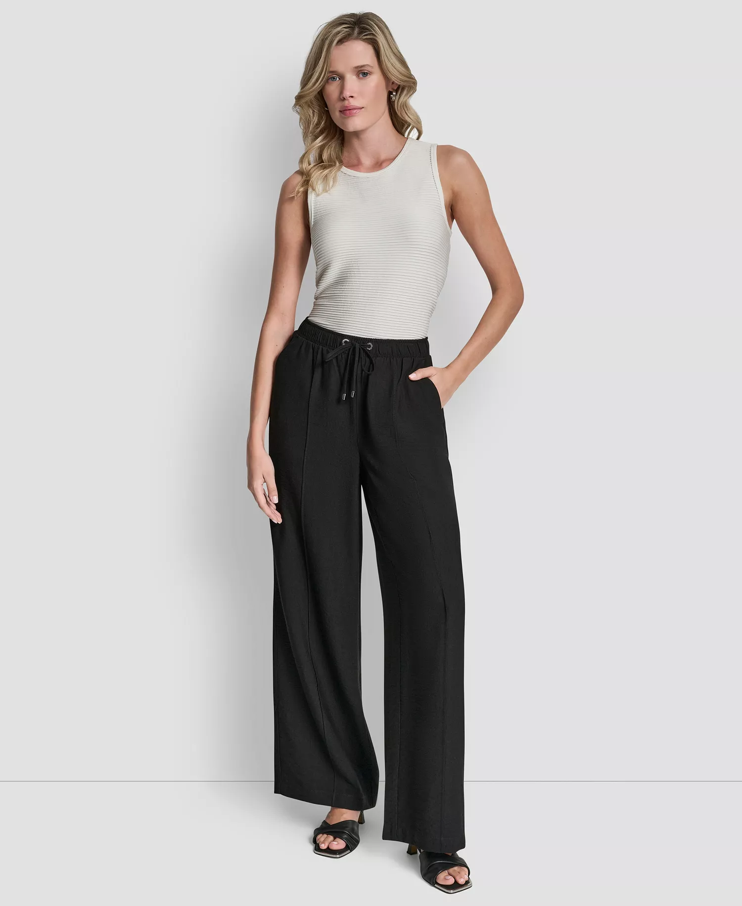 Women's Seam Crinkle Pull-On Pants - Black - L