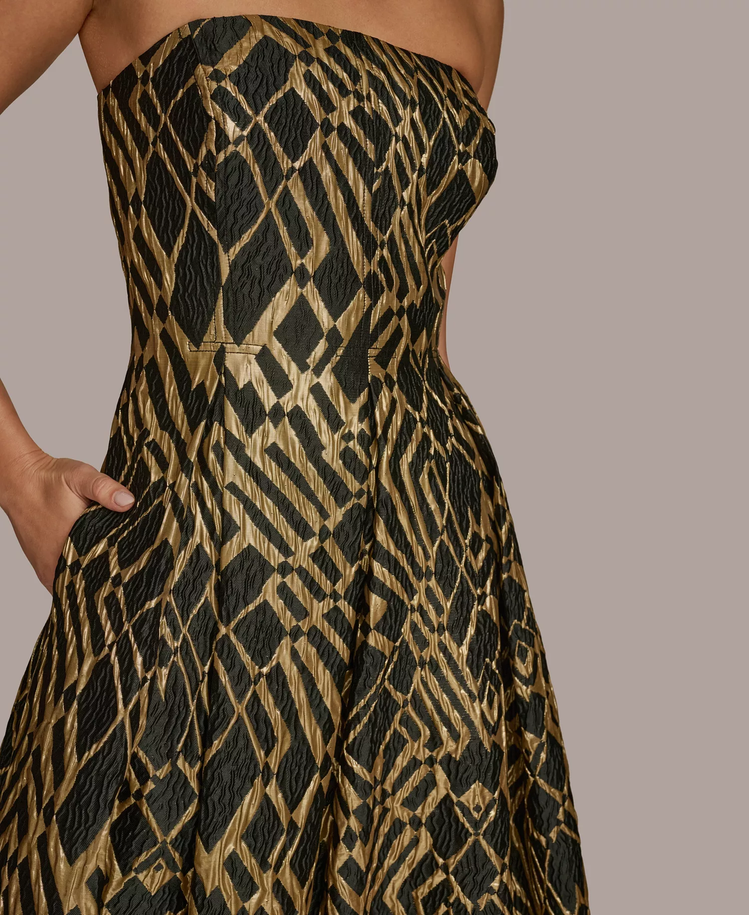 Women's Strapless Fit and Flare Midi Dress - Black/Sand Multi - 14